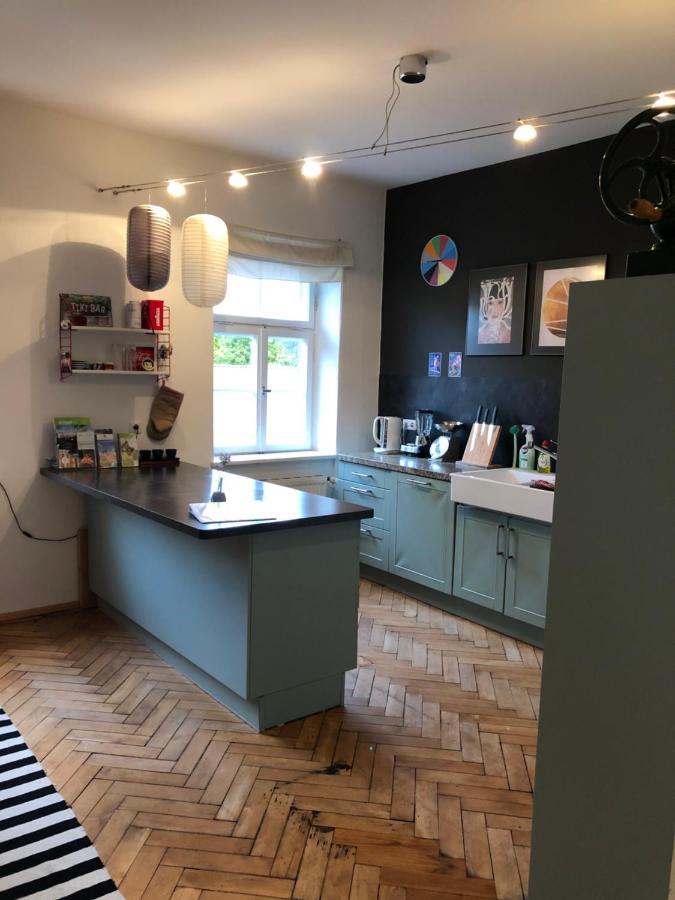 Haus Mit Geschichte In Maehringアパートメント エクステリア 写真